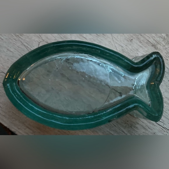 Vintage Clear Green Tint Glass Fish Trinket Jewelry Dish EUC - Picture 4 of 10